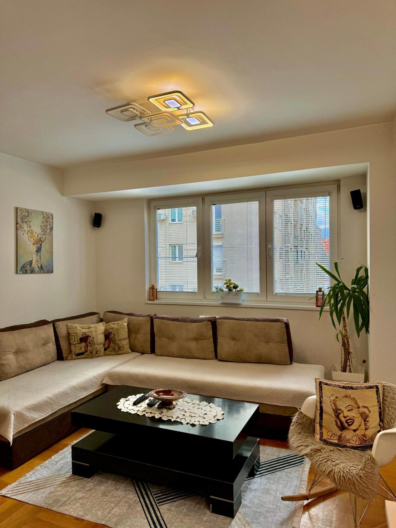 Апартаменты Modern & Cozy Скопье Экстерьер фото